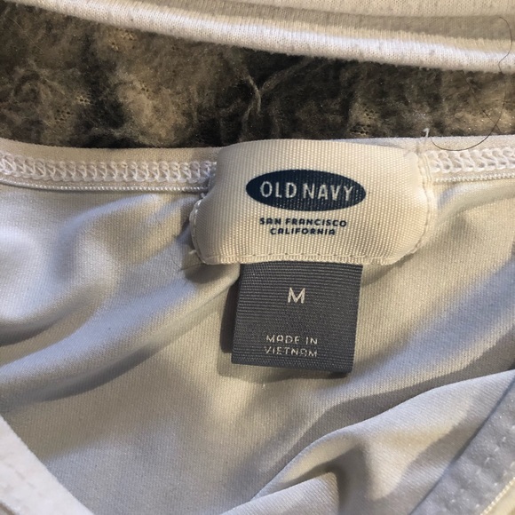 Tank tops - Picture 2 of 3